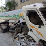Camión de ayuda para el suministro de agua fue bombardeado en el norte de Gaza.