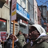 On 27 March, around a hundred people gathered outside the office of MP Julie Dzerowicz, Chair of the Standing Committee on Immigration and the Toronto Liberal caucus, to demand a halt to the effects of Bill C-12, which was passed by the Canadian Parliament at the end of March 2026.