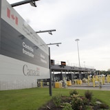 Le poste frontalier de Saint-Bernard-de-Lacolle, en août 2021.
