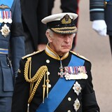 Le roi Charles III arrive au château de Windsor. 
