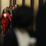 交通和国内贸易部长方慧兰（又名弗里兰，Chrystia Freeland）