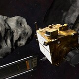Illustration d'un astéroïde et de la sonde.