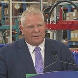 Doug Ford en point de presse.