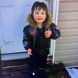 Photo d'un enfant de trois ans.