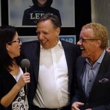 Sonia LeBel, candidate de la Coalition avenir Québec (CAQ) dans Champlain, le chef de la CAQ, François Legault et le candidat pour la CAQ dans Trois-Rivières, Jean Boulet.
