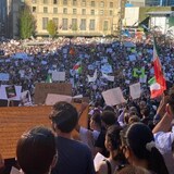 Thousands of people gathered outside the Vancouver Art Gallery on Sunday to denounce the death of Mahsa Amini in Iran.