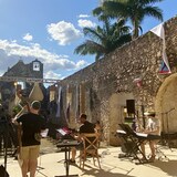 Le Masmoudi Quartette, de Montréal, a donné le coup d'envoi du festival Páayt'aan dans la petite ville d'Izamal, au Yucatán, au Mexique. Sur la photo, les musiciens répètent sur le lieu du concert, la Chapelle sans toit de Pixila. 