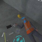 Une capture d'écran de jeu vidéo dans laquelle on voit un homme étendu par terre.