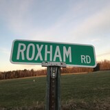 La señal a la entrada de Roxham Road, Estados Unidos.
