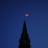 Le parlement d'Ottawa, en soirée.