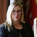 La ministre des Familles du Manitoba, Rochelle Squires.
