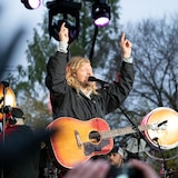 Sean Feucht performing.