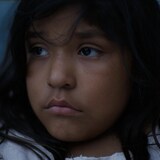 Une fillette photographiée de près.