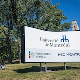 University of Montreal entrance sign.