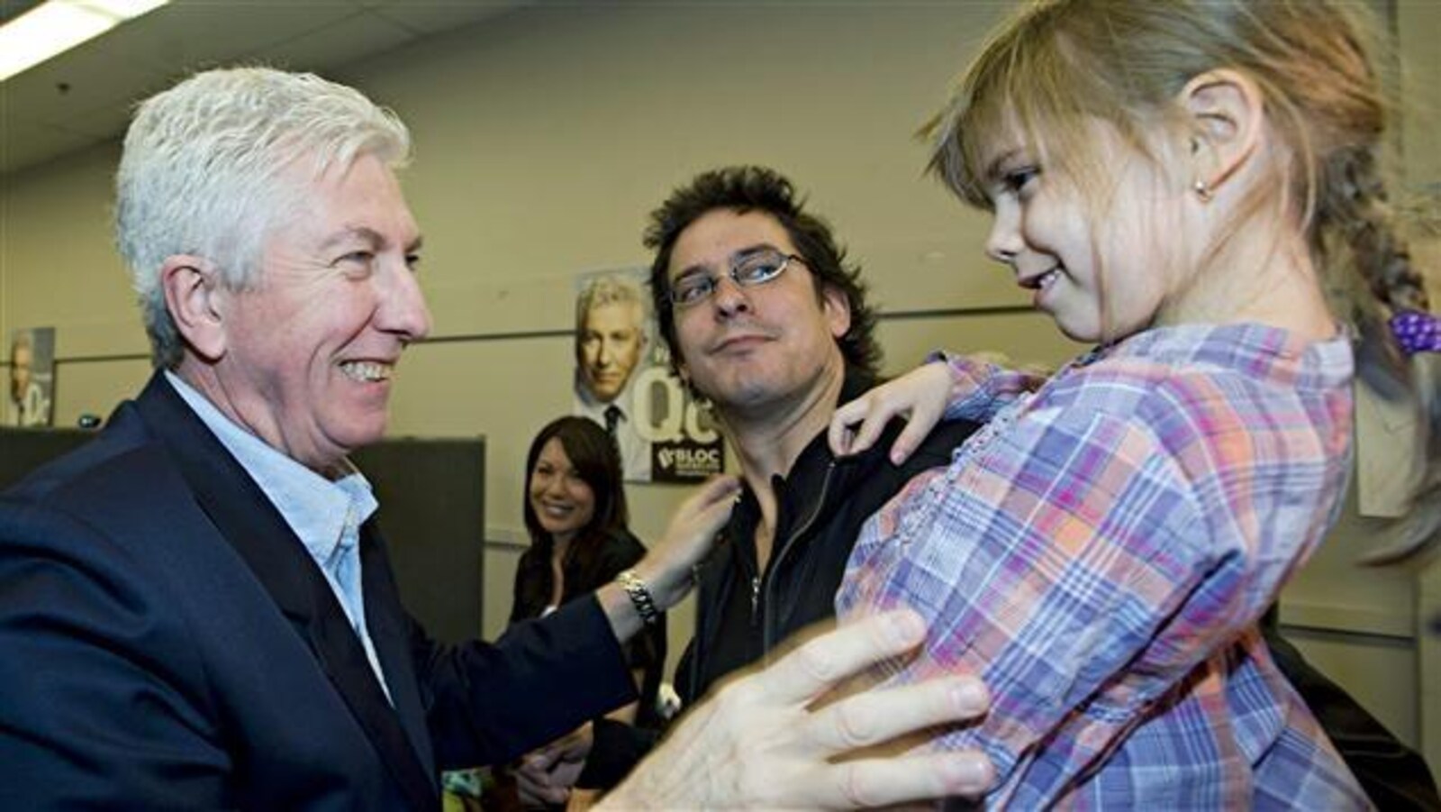 Gilles Duceppe, avec son fils et sa petite-fille.