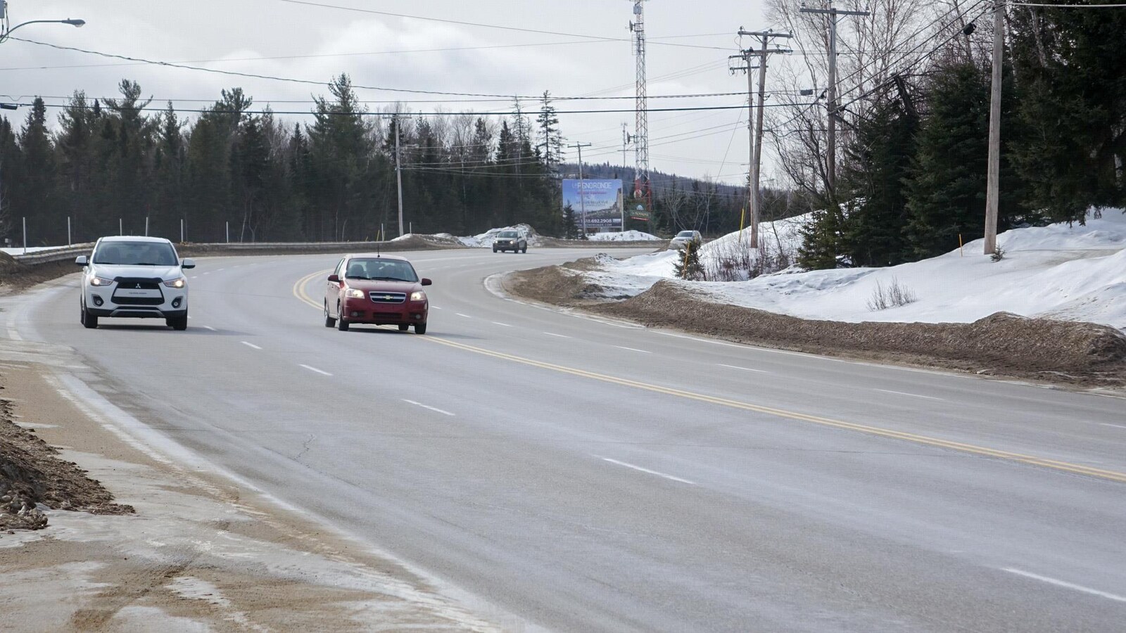 La route 138 à l'entrée de Baie-Saint-Paul dans Charlevoix