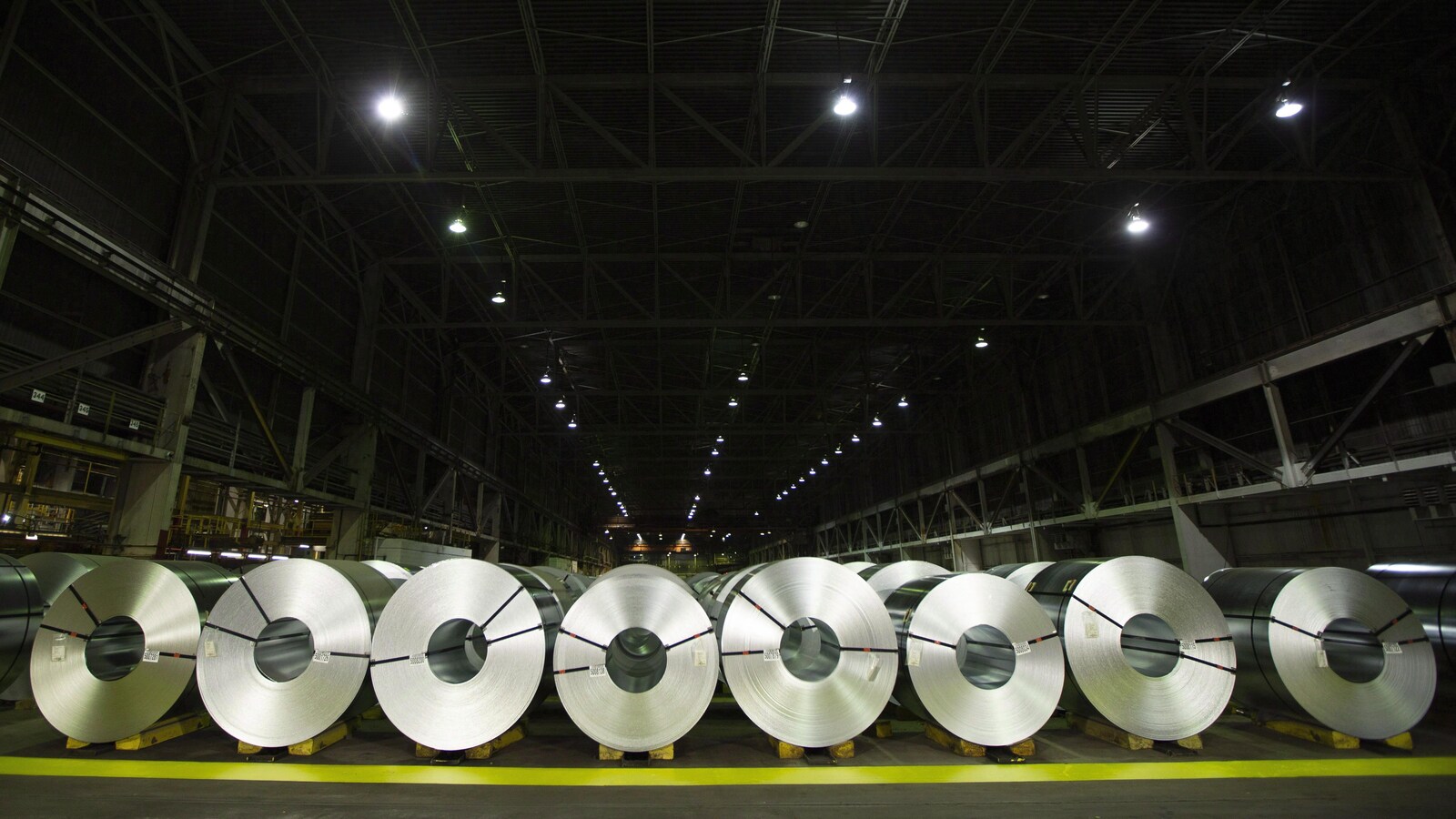 Des rouleaux d'aluminium.