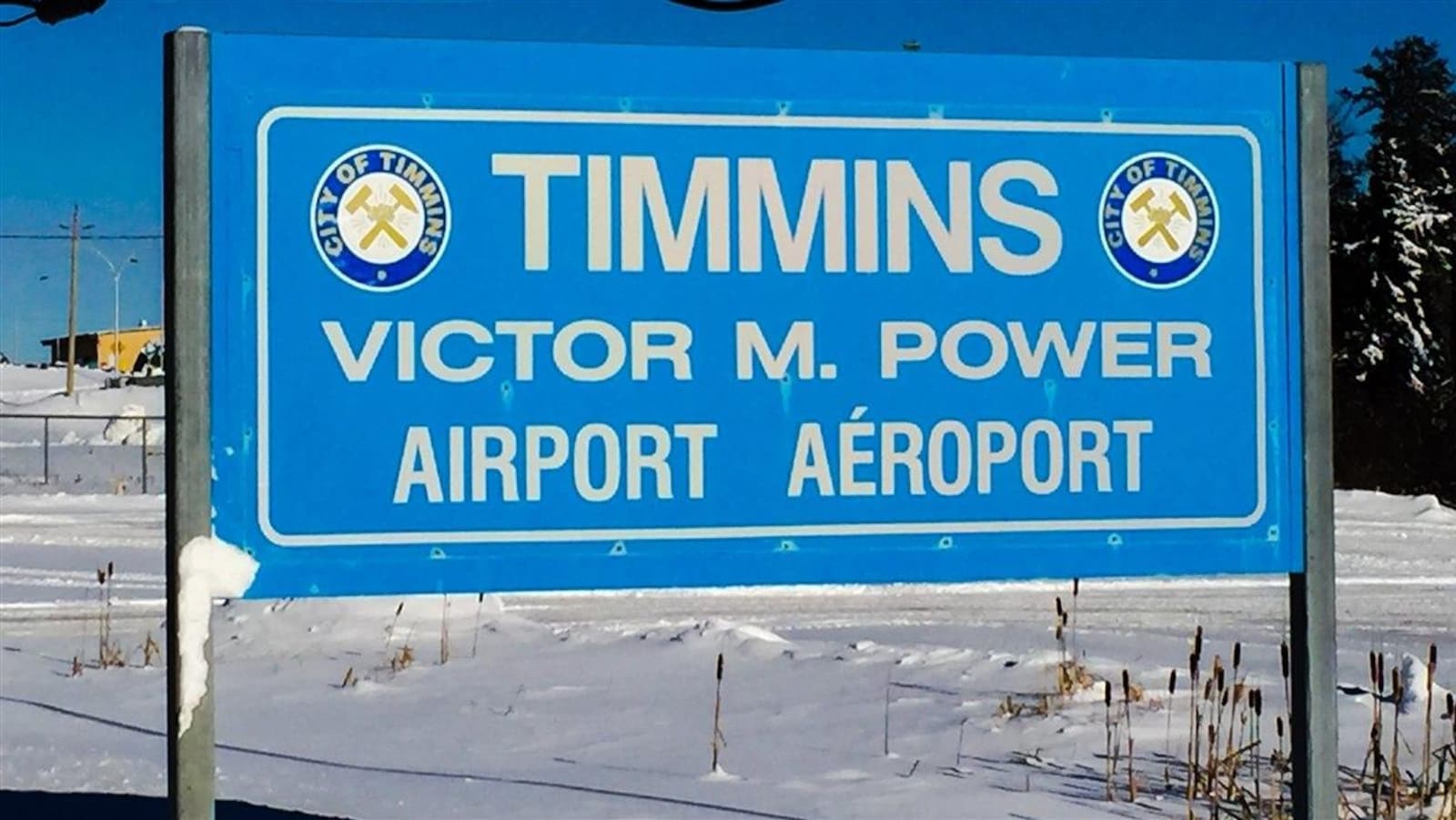 Pancarte de l'aéroport Victor M. Power de Timmins