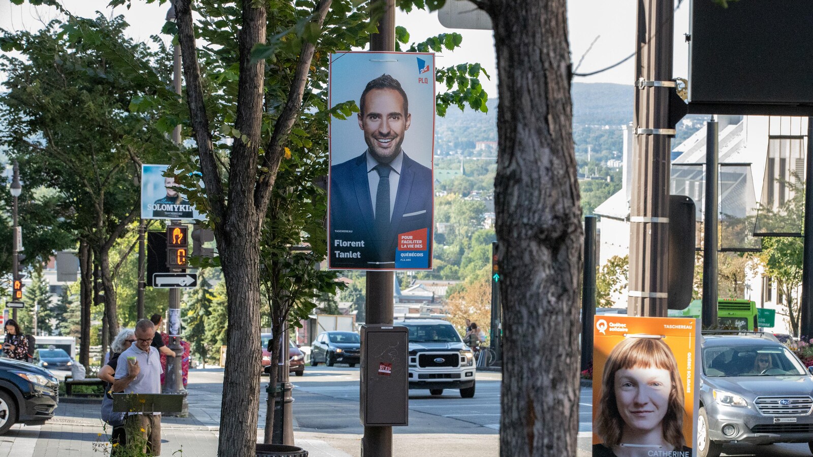 Plusieurs affiches électorales