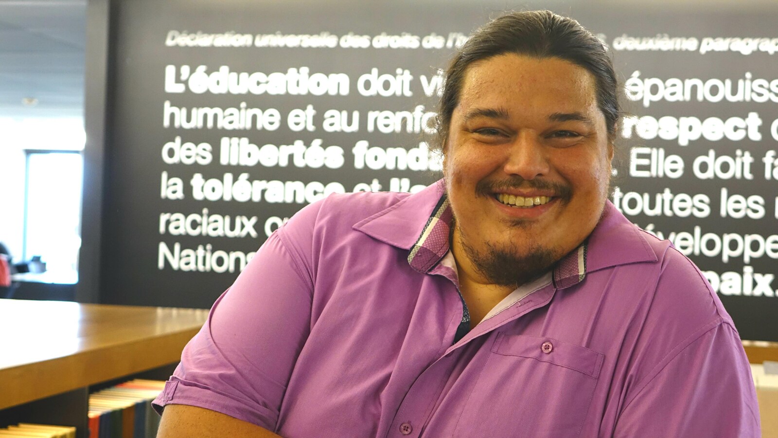 L'ex-député du PQ dans Abitibi-Est, Alexis Wawanoloath étudie à l'Université de Sherbrooke en droit.