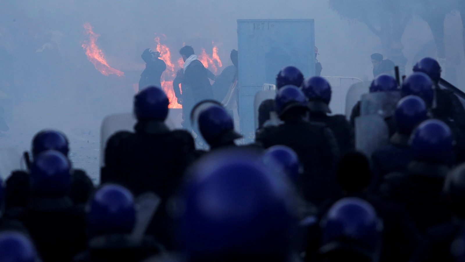 Algérie : les étudiants se mobilisent contre une réélection d'Abdelaziz Bouteflika Algérie : les étudiants se mobilisent contre une réélection d'Abdelaziz Bouteflika