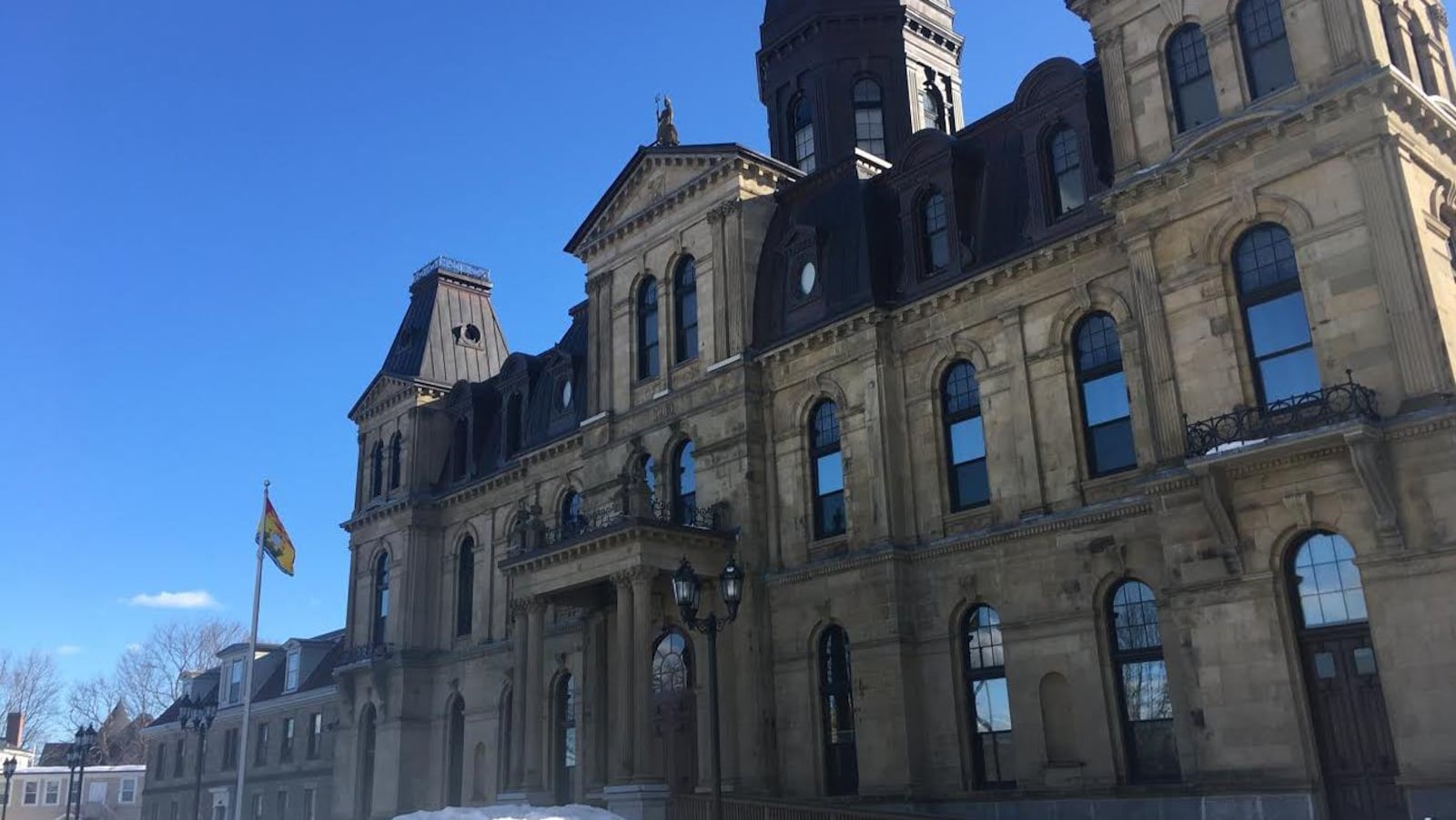 Photo extérieure de l'Assemblée législative du N.-B.