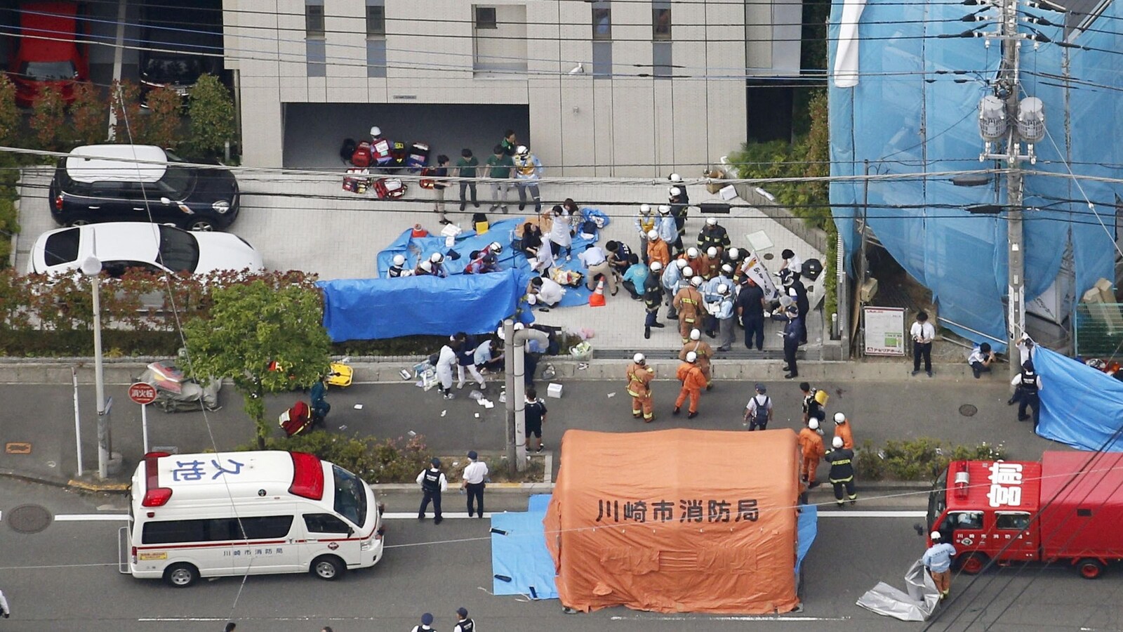Deux morts et 16 blessés dans une attaque au couteau — Japon Deux morts et 16 blessés dans une attaque au couteau — Japon