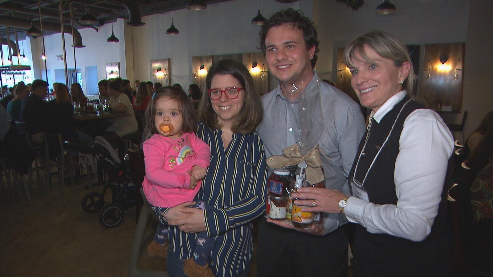 La famille Borges et la mairesse Josée Néron