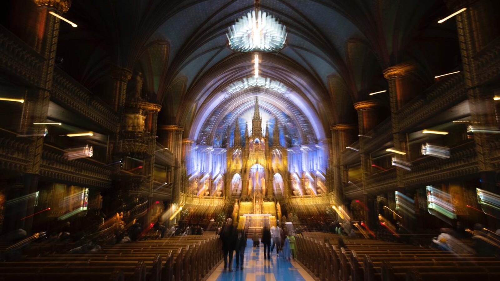 L'intérieur de la basilique Notre-Dame.