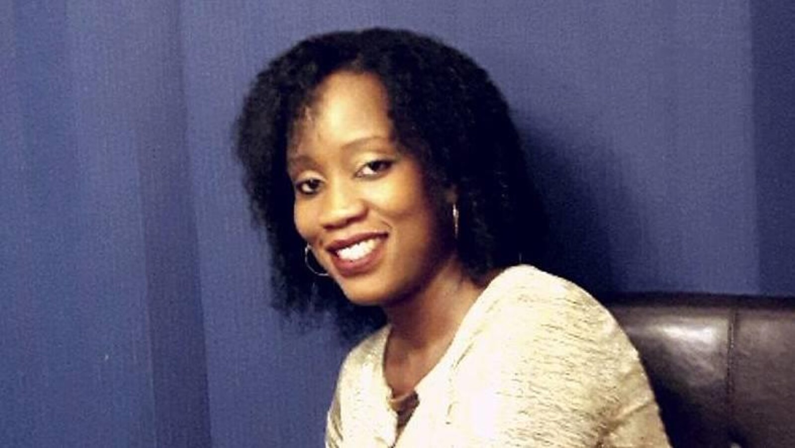 portrait de Bigué Ndao, une jeune femme de 33 ans.