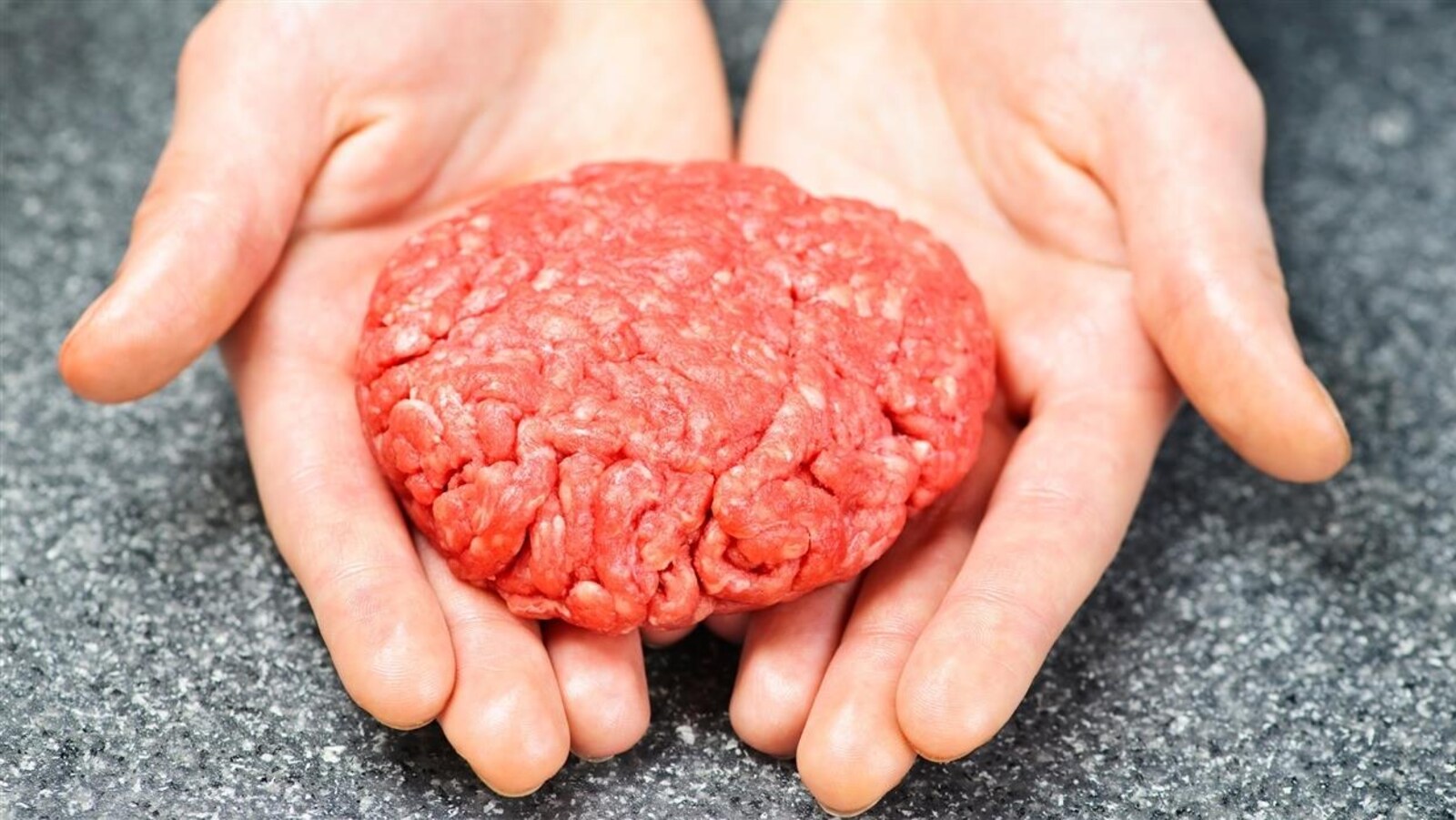 Le boeuf haché pourra désormais être traité par irradiation au Canada.