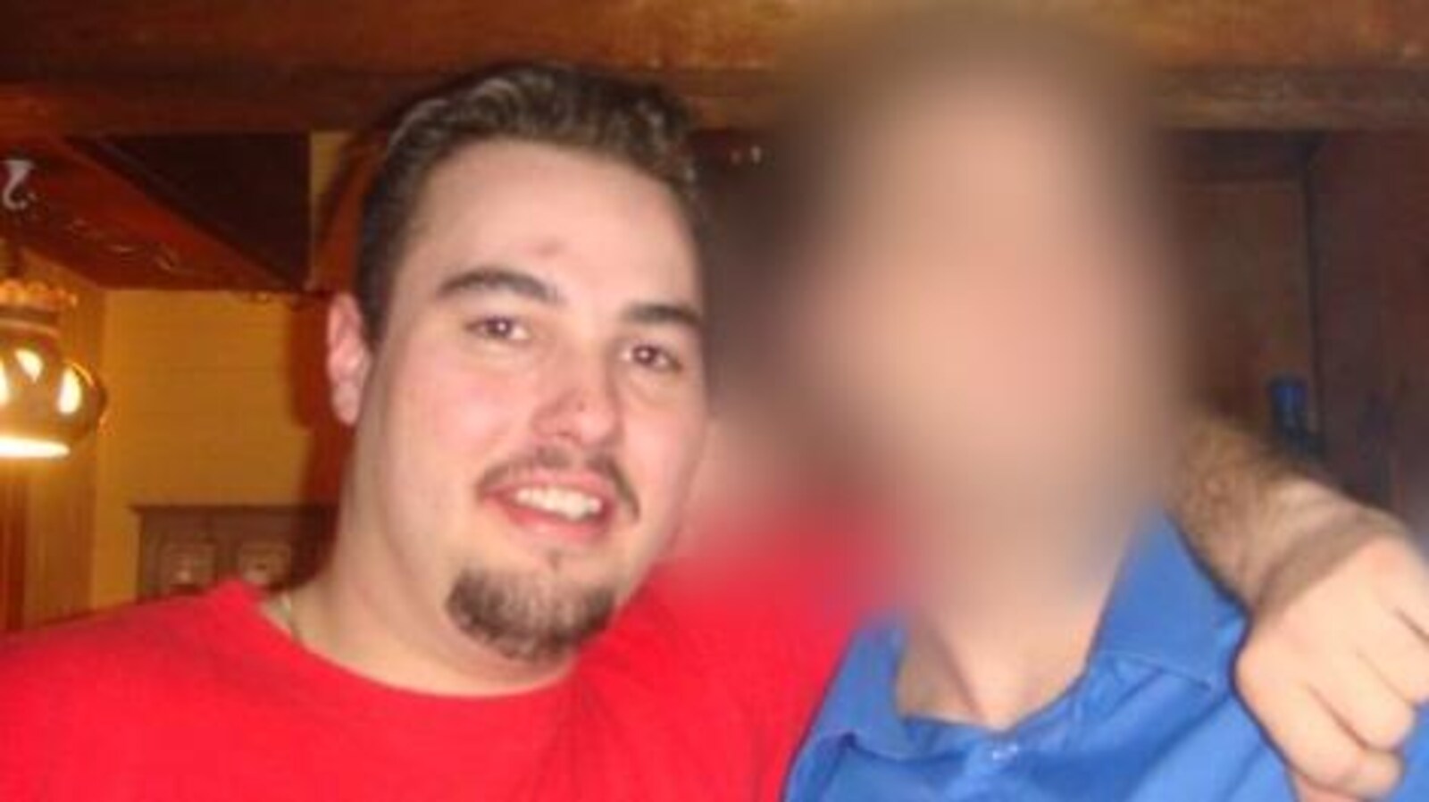 M. Brazeau avec un ami