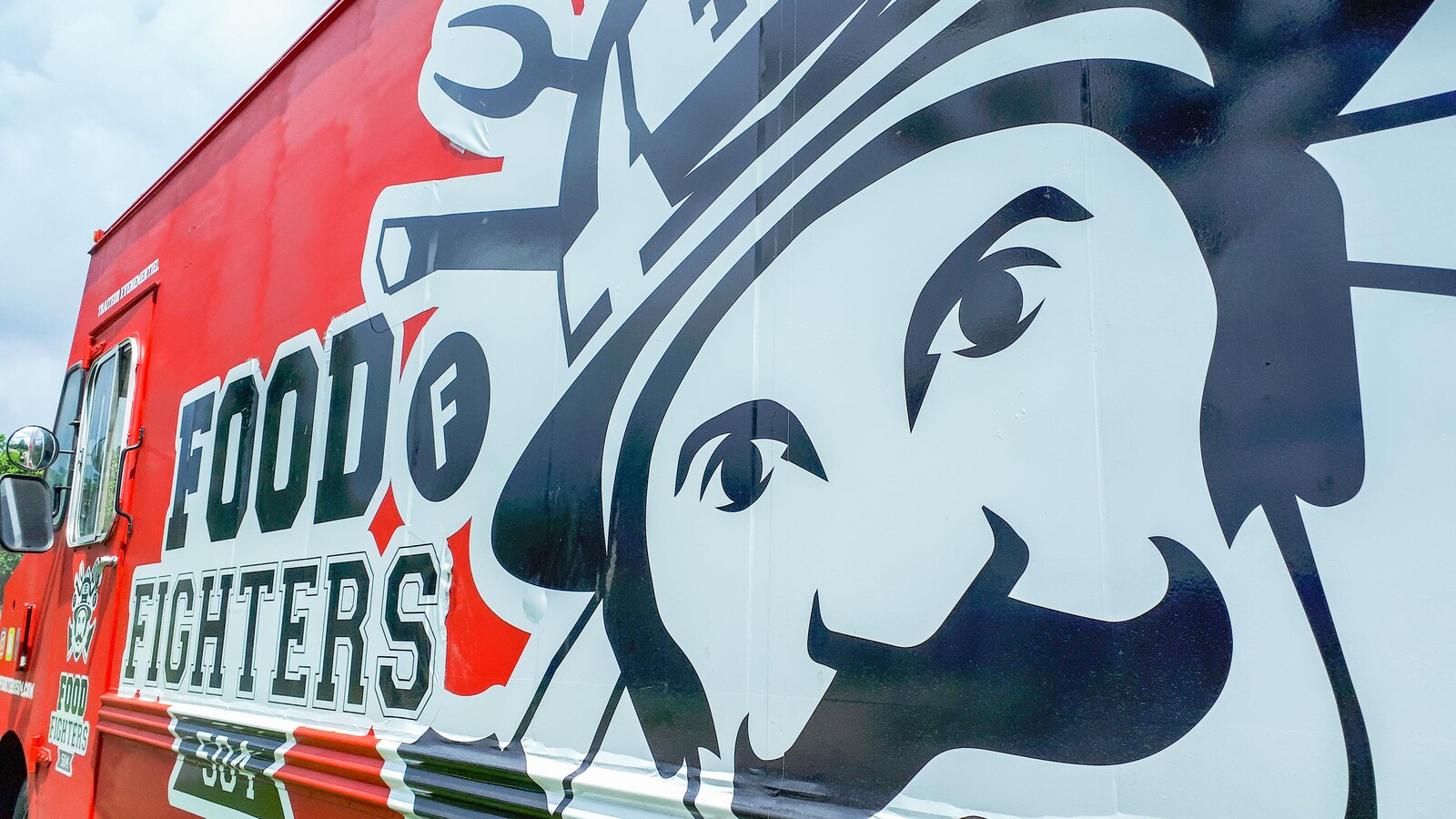 Le camion de cuisine de rue Food Fighers 504