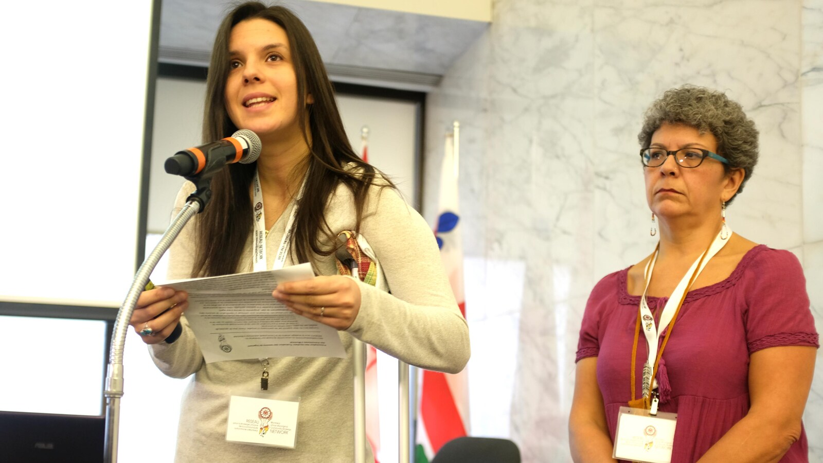 Adrienne Campbell, directrice de Projets autochtones du Québec, et Tealey Kasennisaks Normandin, du Foyer pour femmes autochtones de Montréal