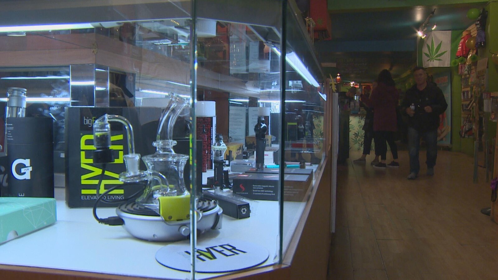 Des accessoires de cannabis.