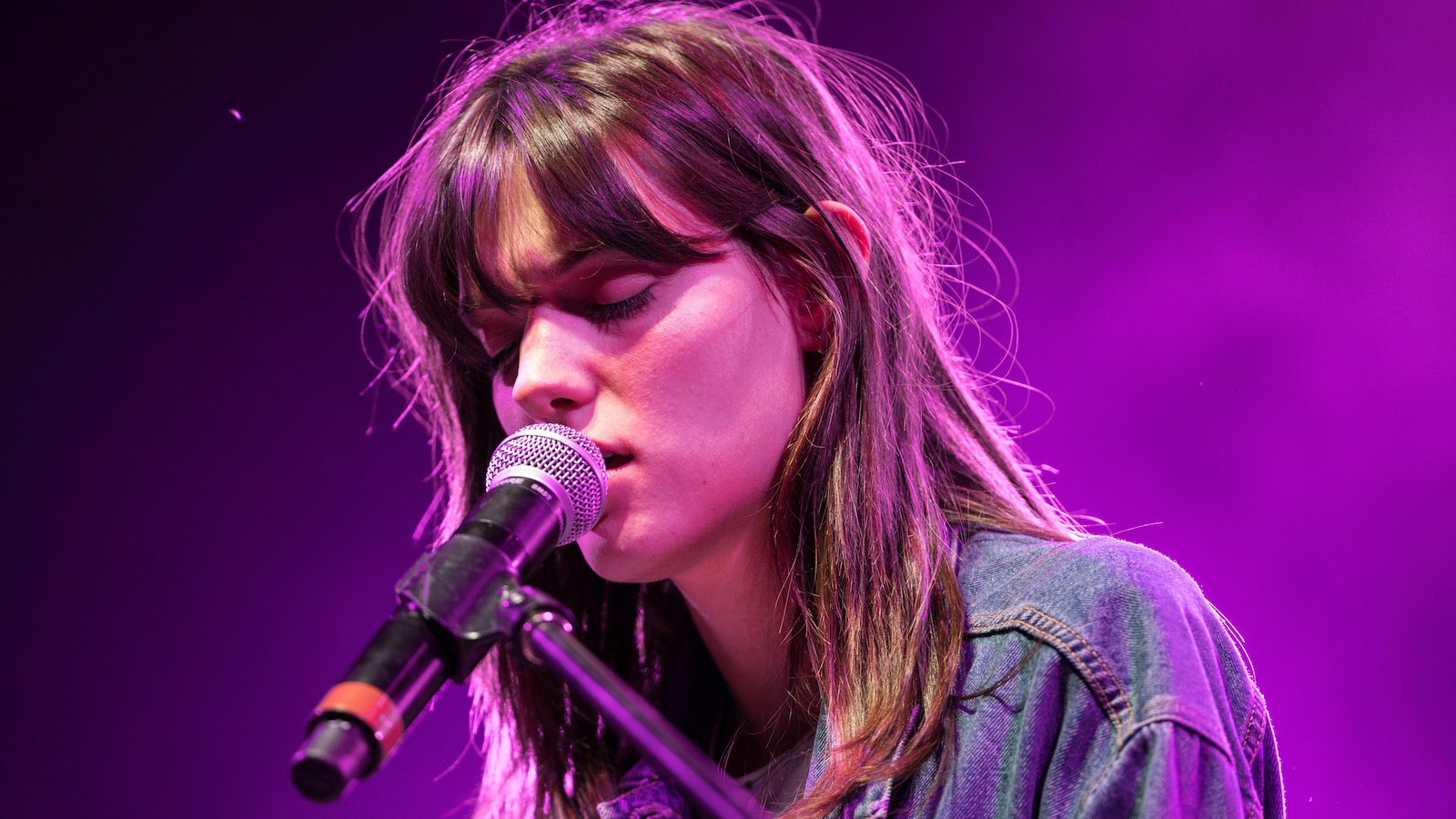 La chanteuse montréalaise Charlotte Cardin