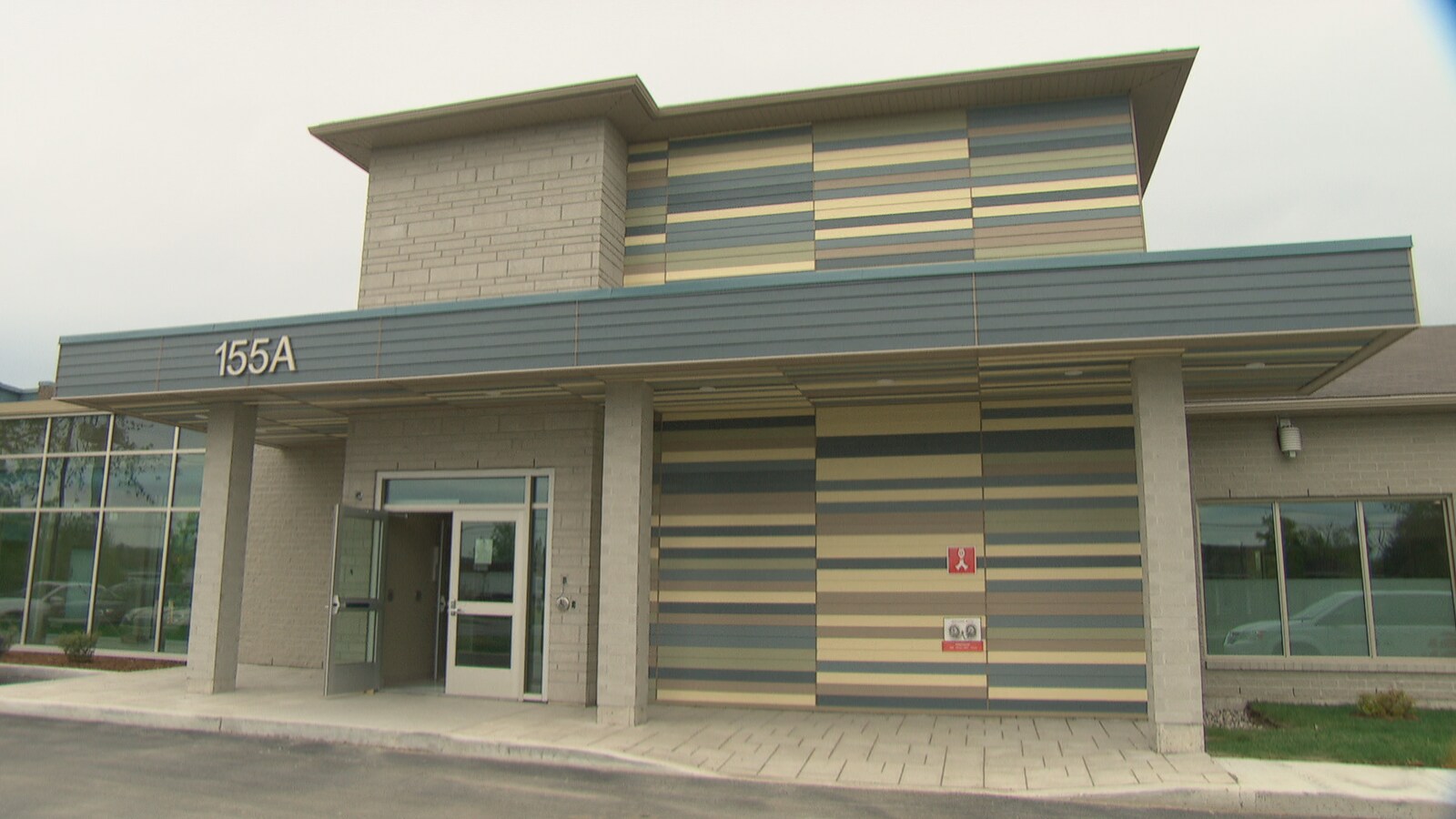 La devanture du Centre jeunesse Héritage