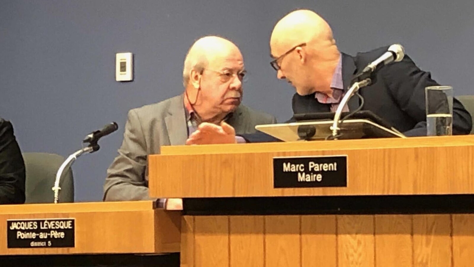 Le conseiller de Pointe-au-Père, Jacques Lévesque, et le maire de Rimouski, Marc Parent.