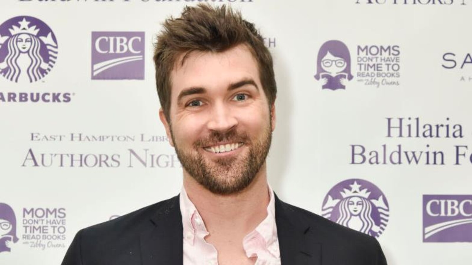 Portrait de Dan Mallory qui sourit