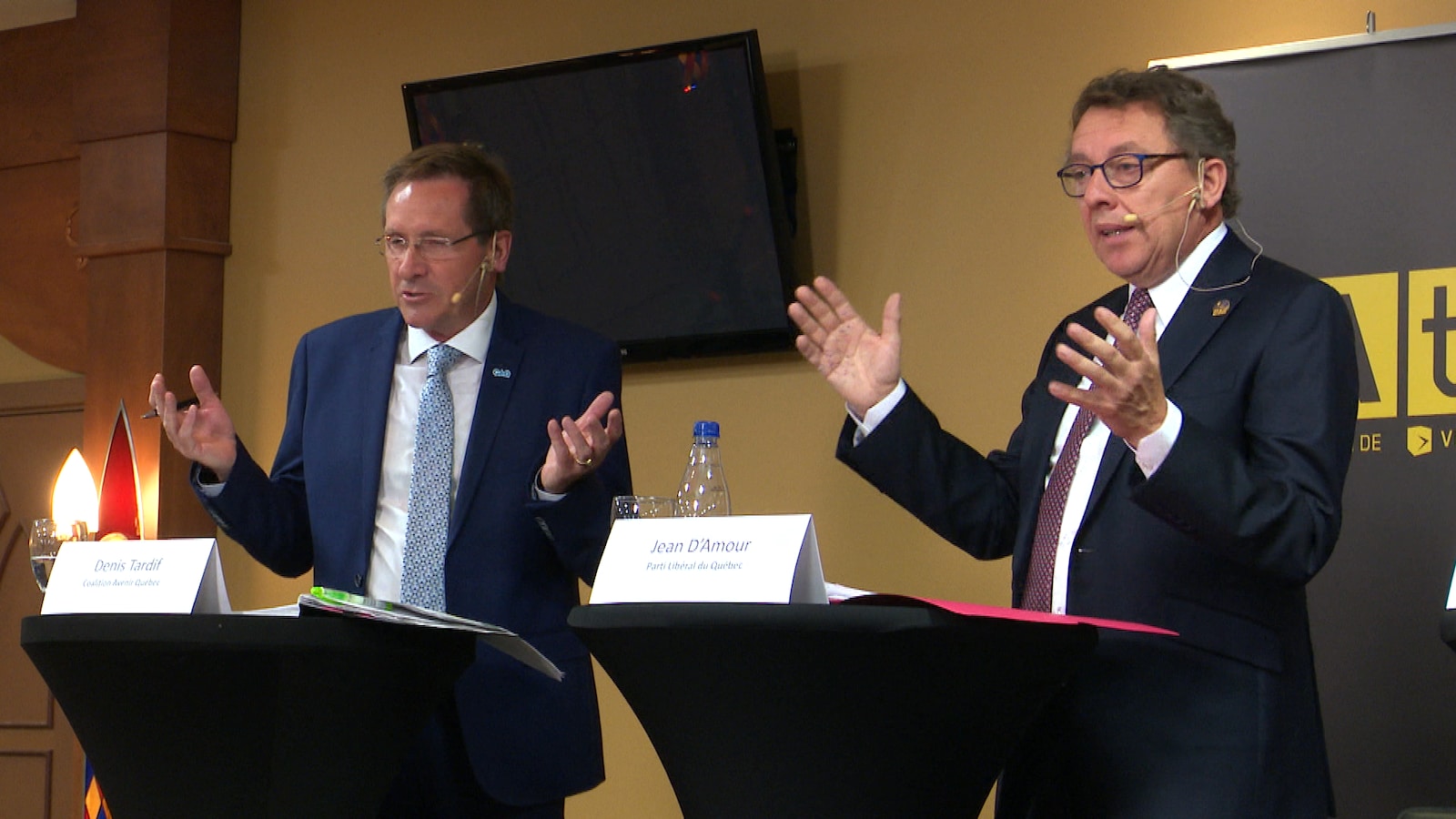 Les candidats Denis Tardif et Jean D'Amour ont été au centre des attaques les plus virulentes lors du débat des candidats de la circonscription de Rivière-du-Loup-Témiscouata.