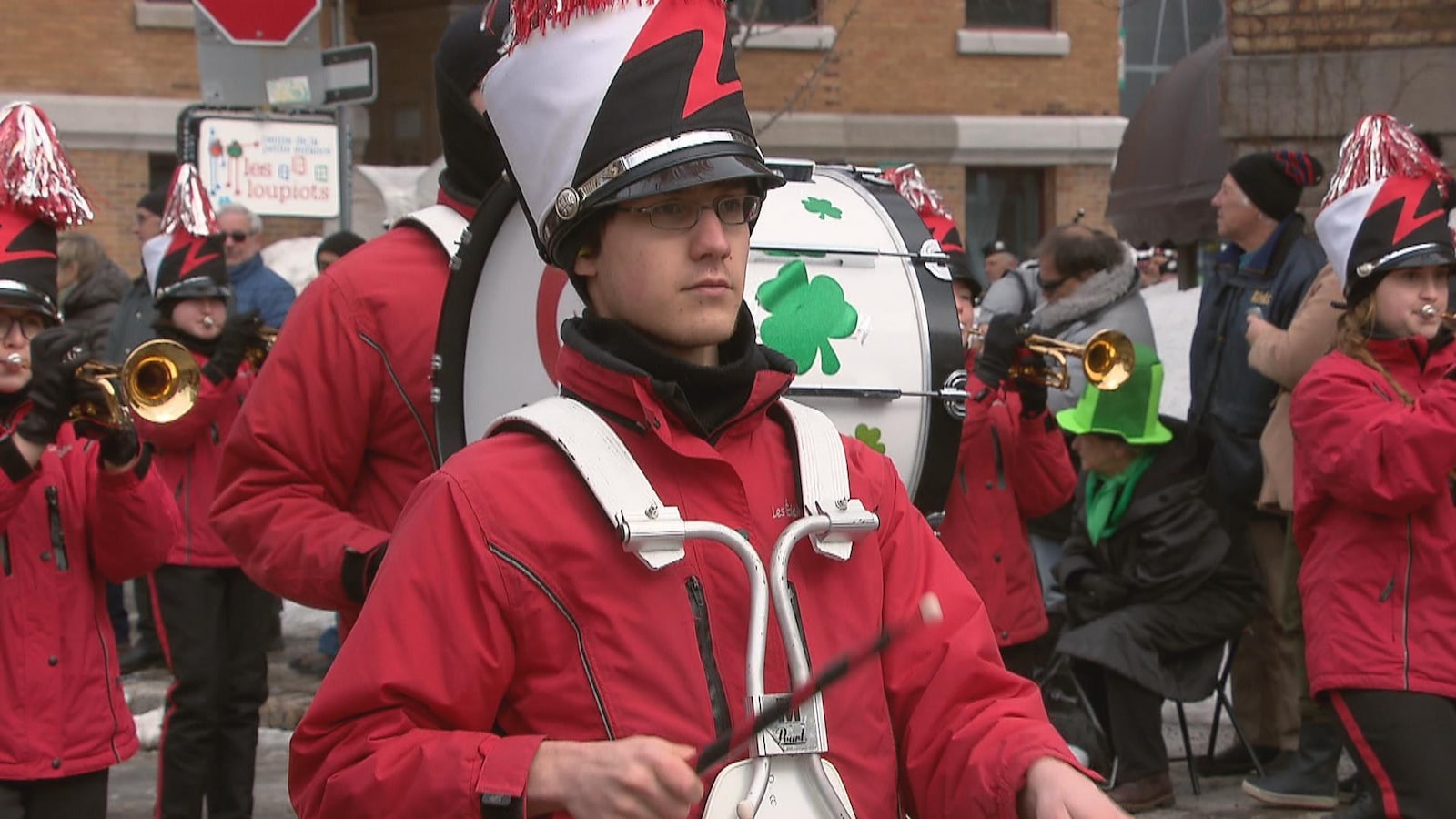 Des musiciens lors du 10e défilé de la Saint-Patrick à Québec
