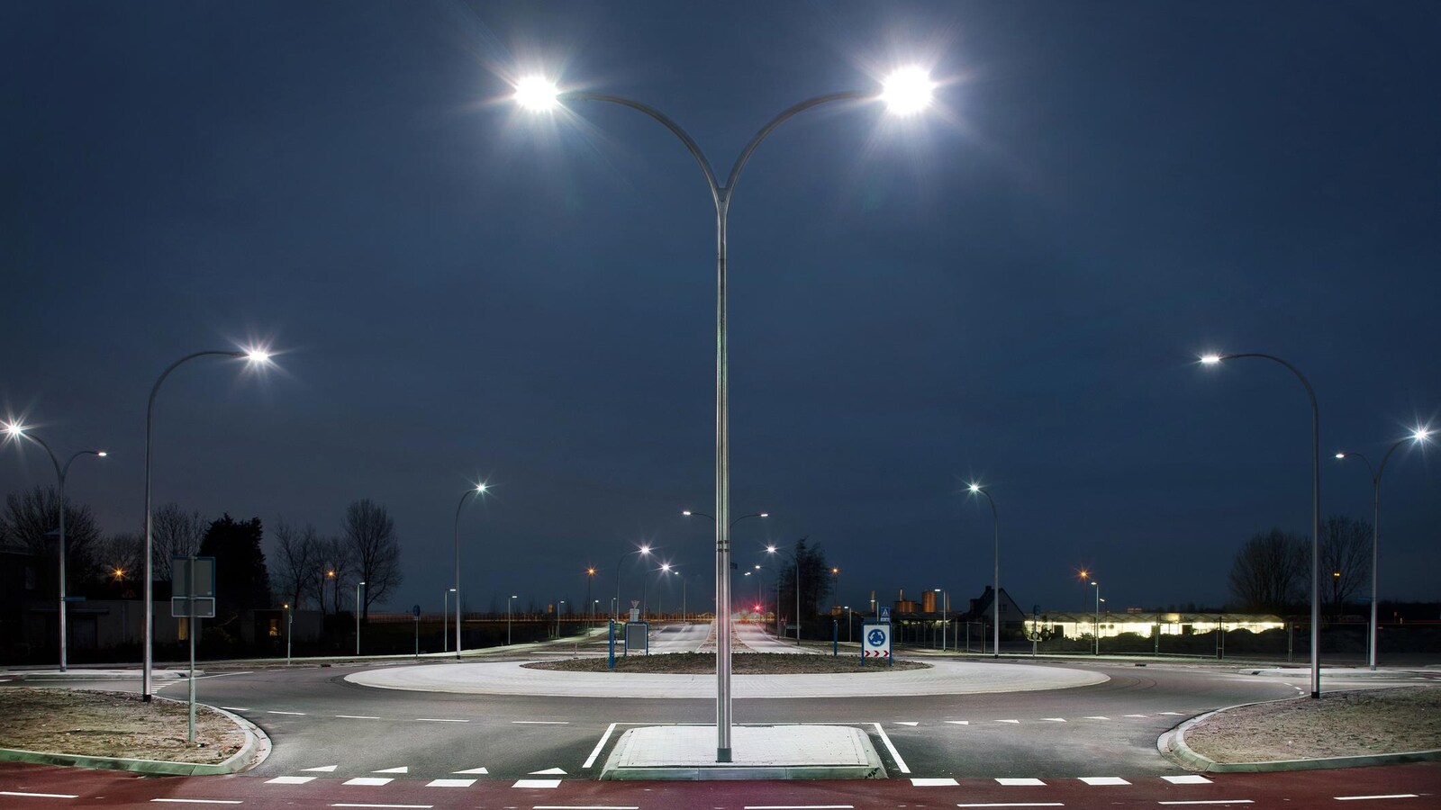 De nombreuses villes changent actuellement l'éclairage de leurs rues et optent pour la lumière DEL.