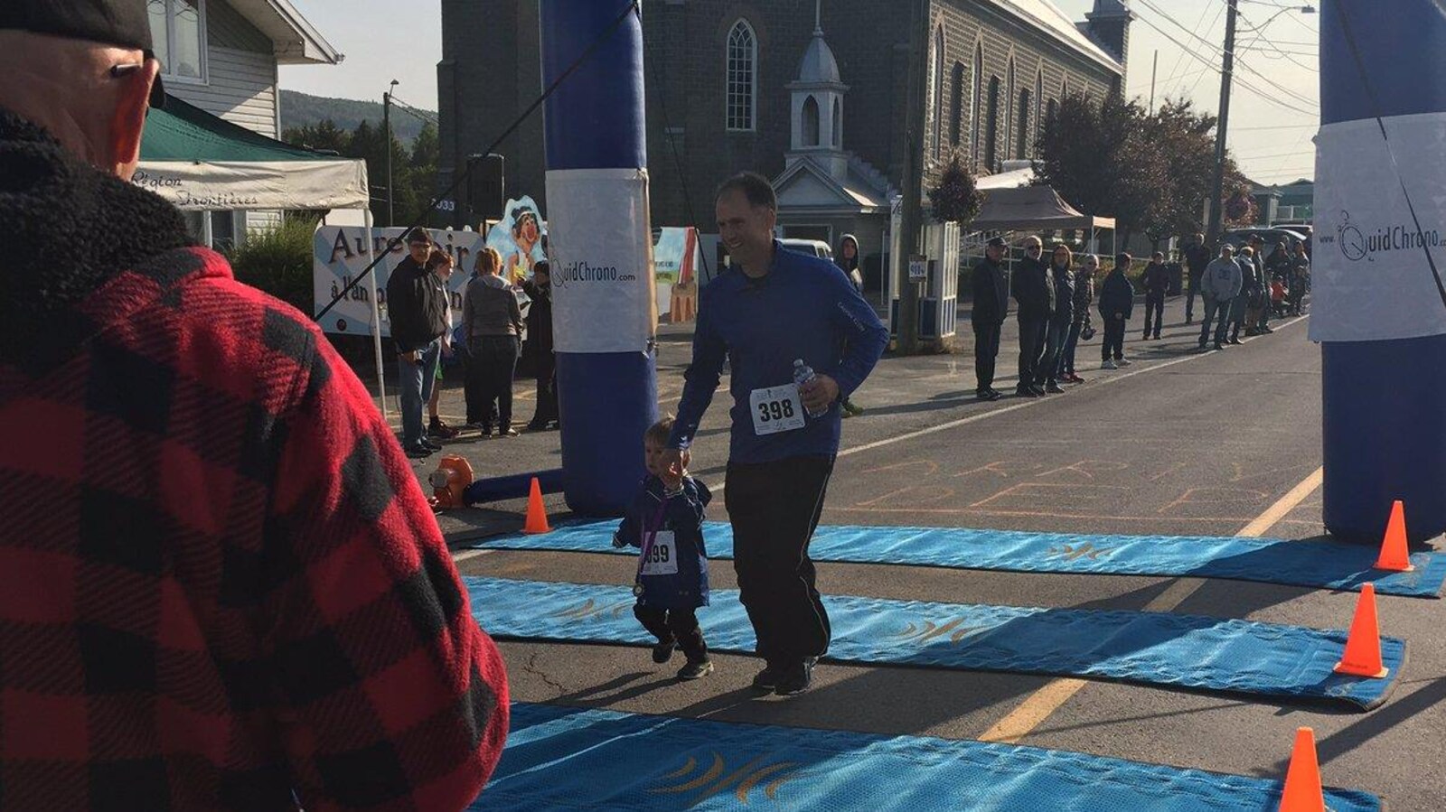 Le fil d'arrivée du demi-marathon