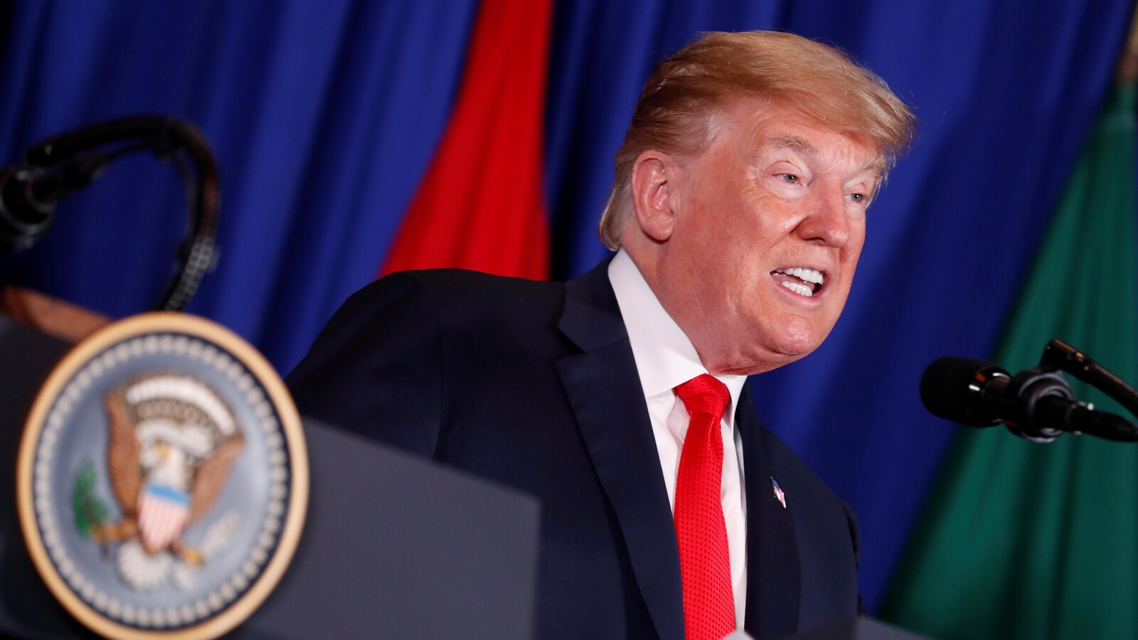Le président américain Donald Trump prend la parole à la cérémonie de signature de l'USMCA avant le sommet des dirigeants du G20 à Buenos Aires, en Argentine, le 30 novembre 2018.