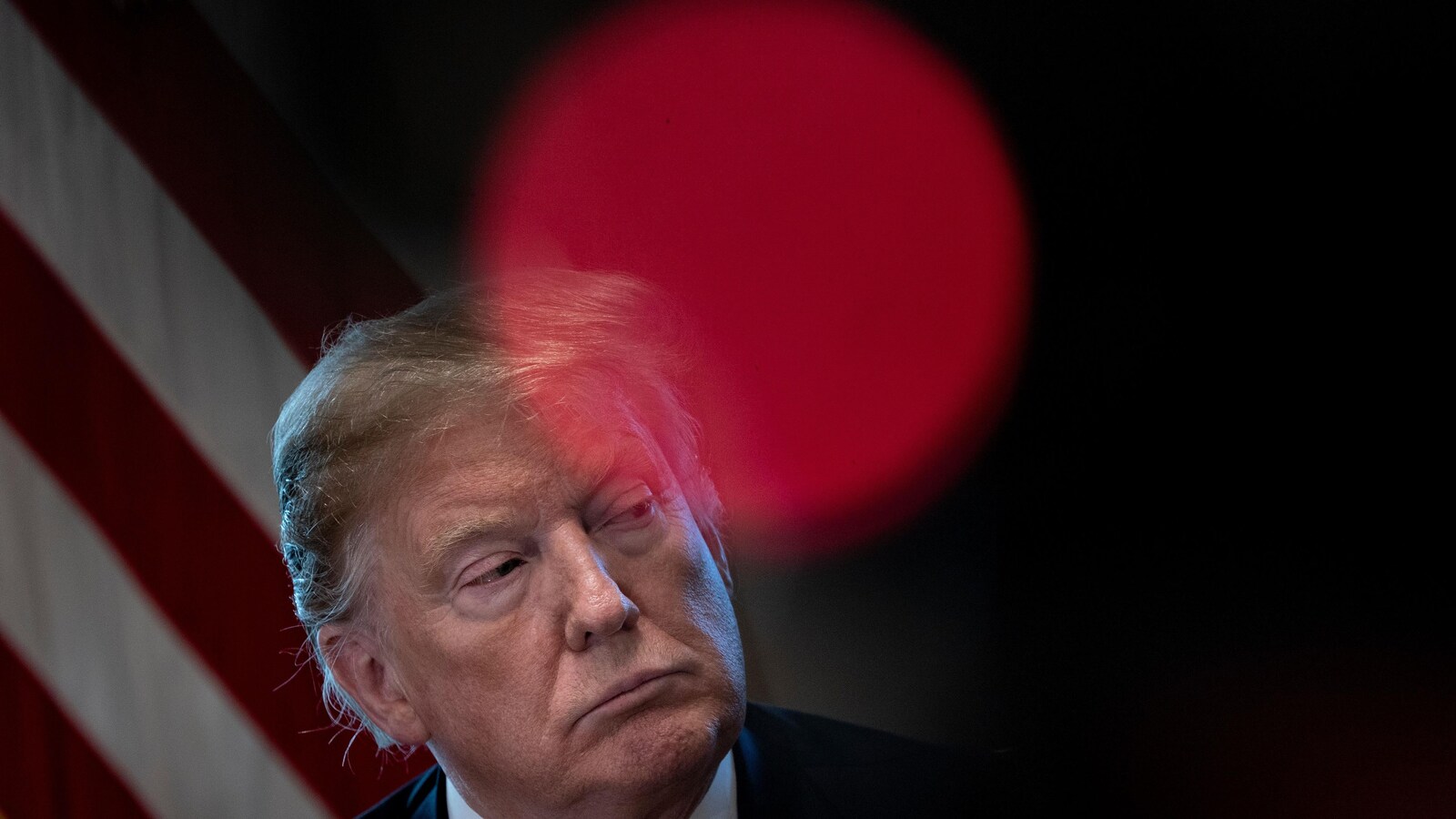 Trump menace de