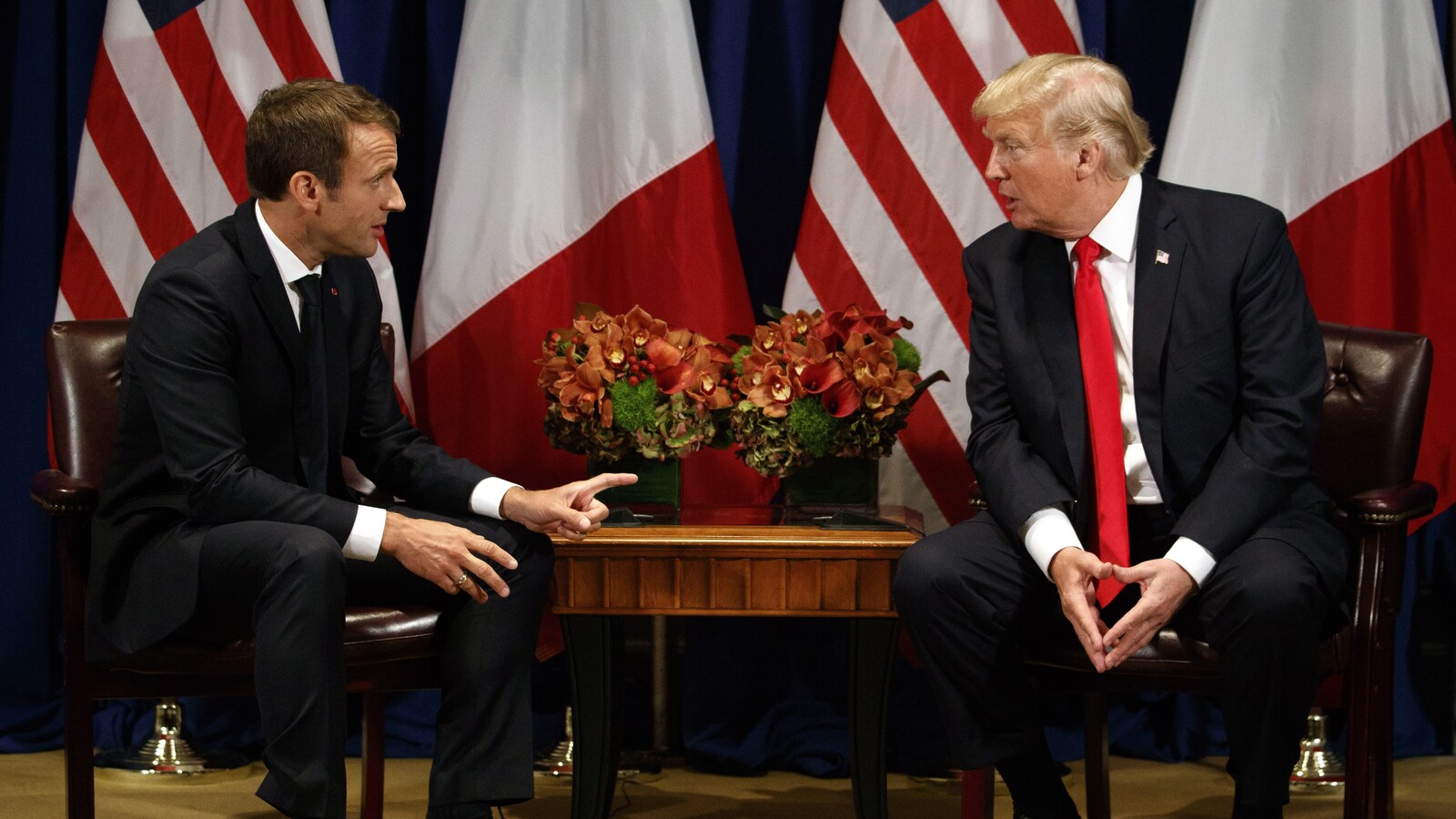 Le président américain Donald Trump et son homologue français Emmanuel Macron se sont entretenus en marge de l'Assemblée générale des Nations unies, dans un hôtel de New York.