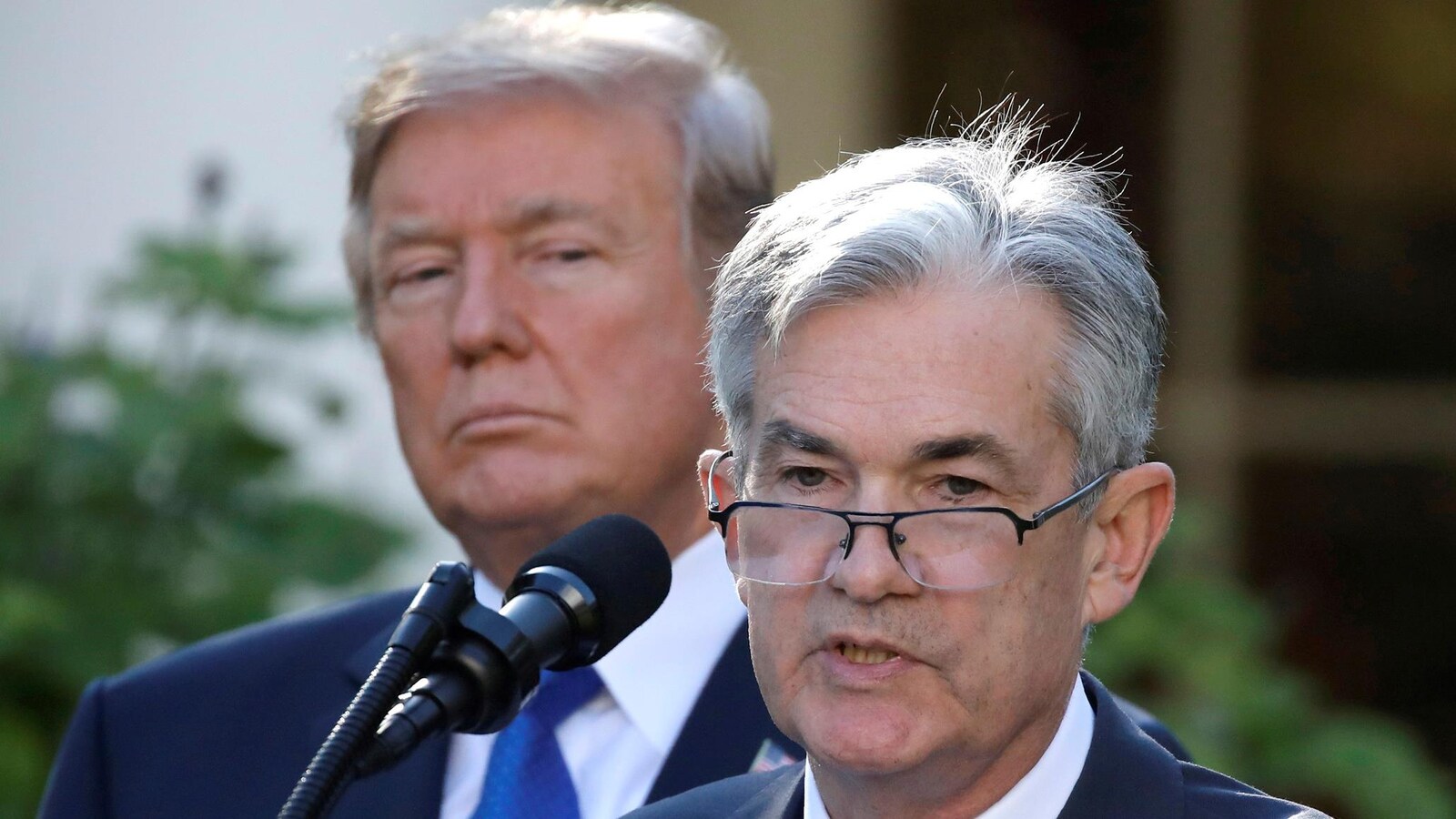Donald Trump critique le président de la Fed Jerome Powell qu'il a nommé.