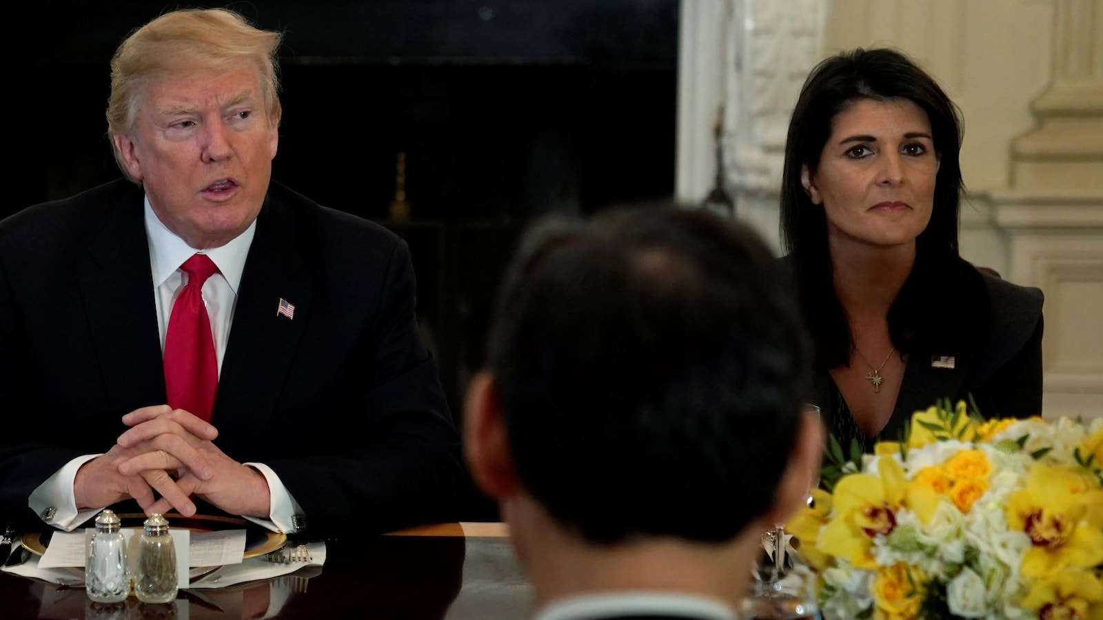 Le président américain Donald Trump et l'ambassadrice américaine à l'ONU Nikki Haley lors d’une réunion entre des membres du Conseil de sécurité de l'ONU et du Conseil de sécurité nationale américain