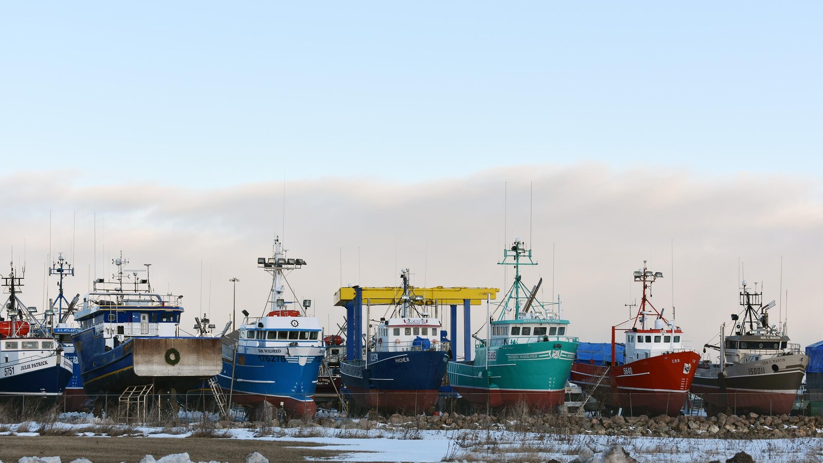 Photo des bateaux rémisés en attente de la nouvelle saison de pêche.