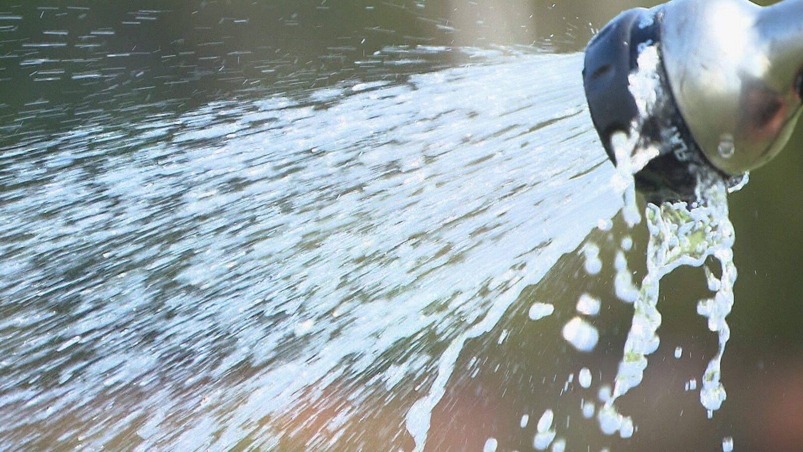 La consommation d’eau restreinte dans quatre municipalités | ICI.Radio ...